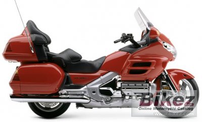 2004 honda gl 1800 gold wing photo